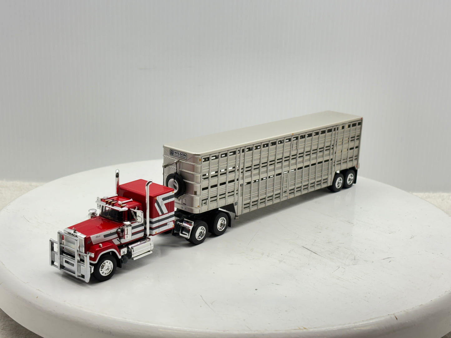 1/64 Mack Super-Liner Midroof