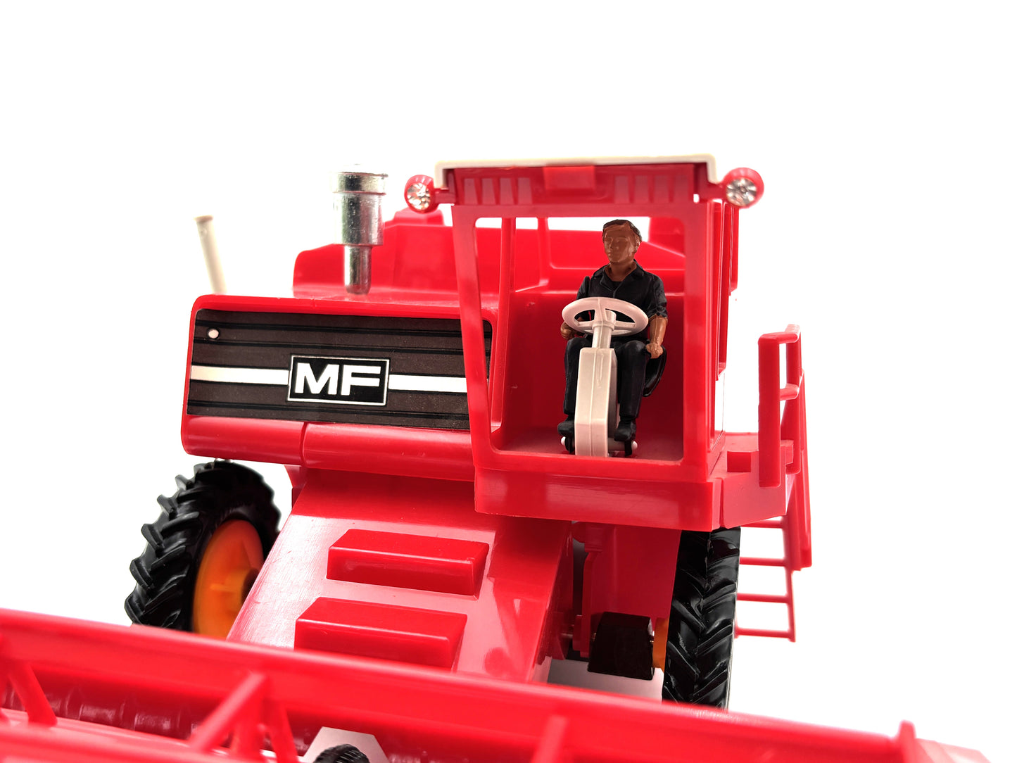 1/32 Massey Ferguson 760