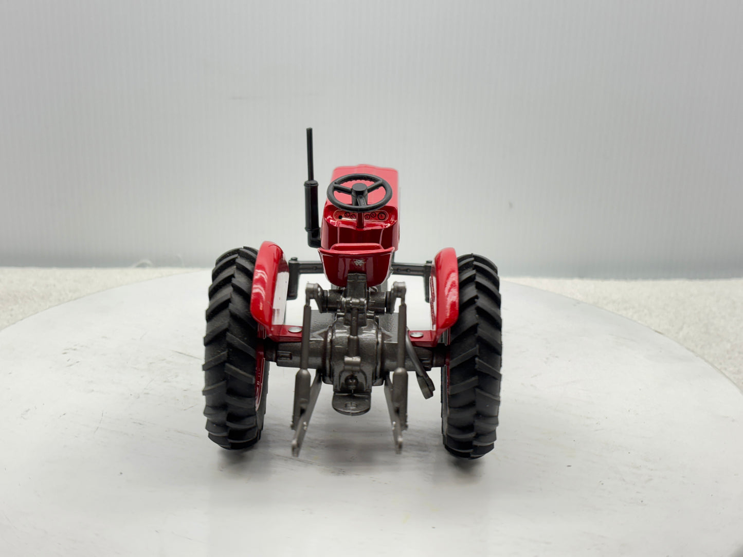 1/16 Massey Ferguson 135 National Farm Machinery Show