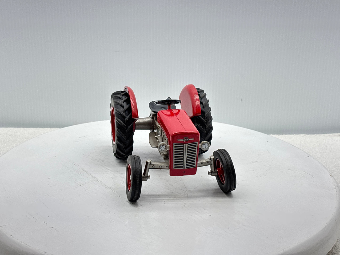 1/16 Massey Ferguson 35 Collectors Edition