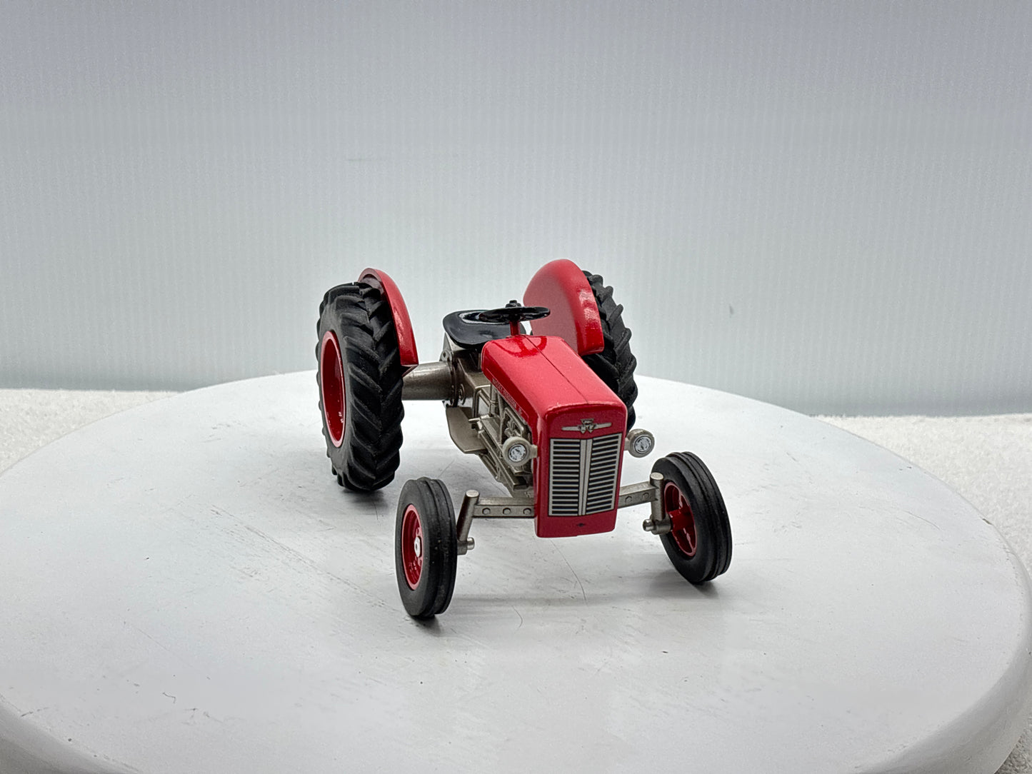 1/16 Massey Ferguson 35 Collectors Edition