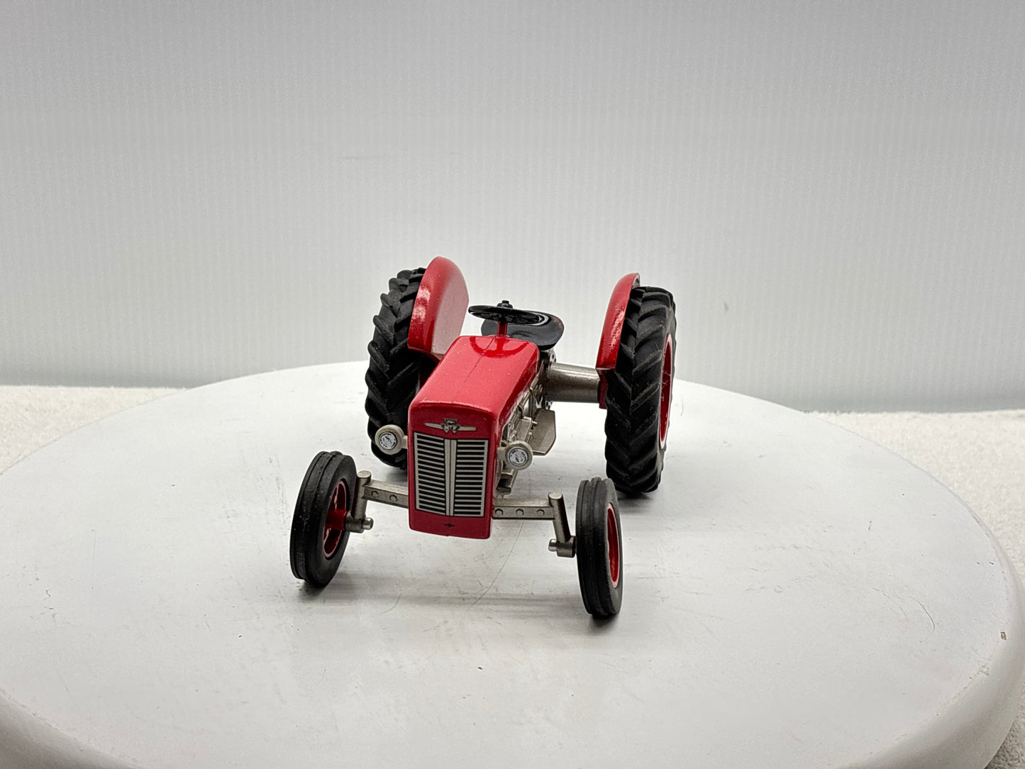 1/16 Massey Ferguson 35 Collectors Edition