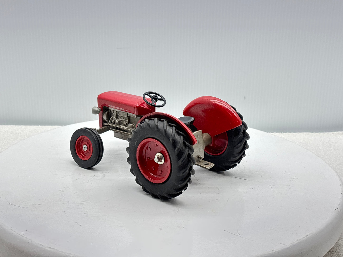 1/16 Massey Ferguson 35 Collectors Edition