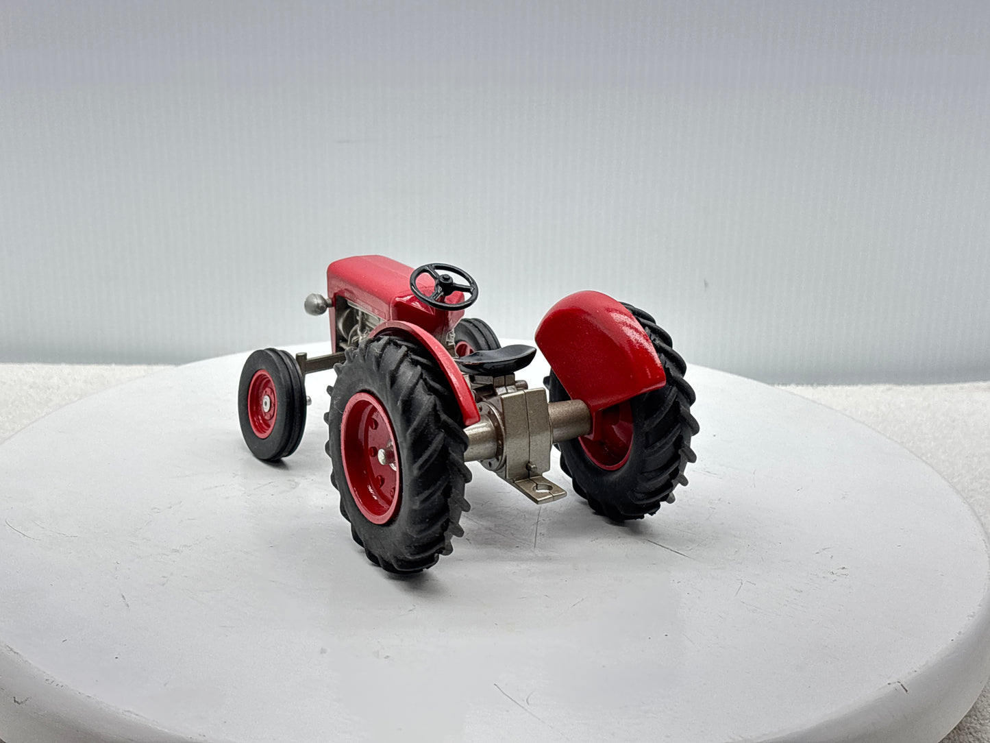 1/16 Massey Ferguson 35 Collectors Edition