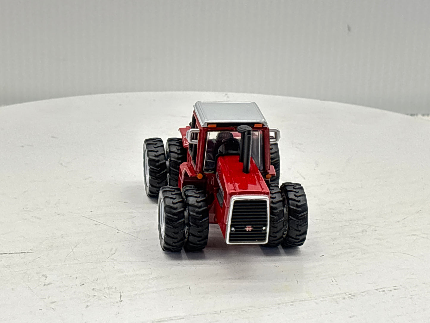 1/64 Massey Ferguson 4840 NFTS