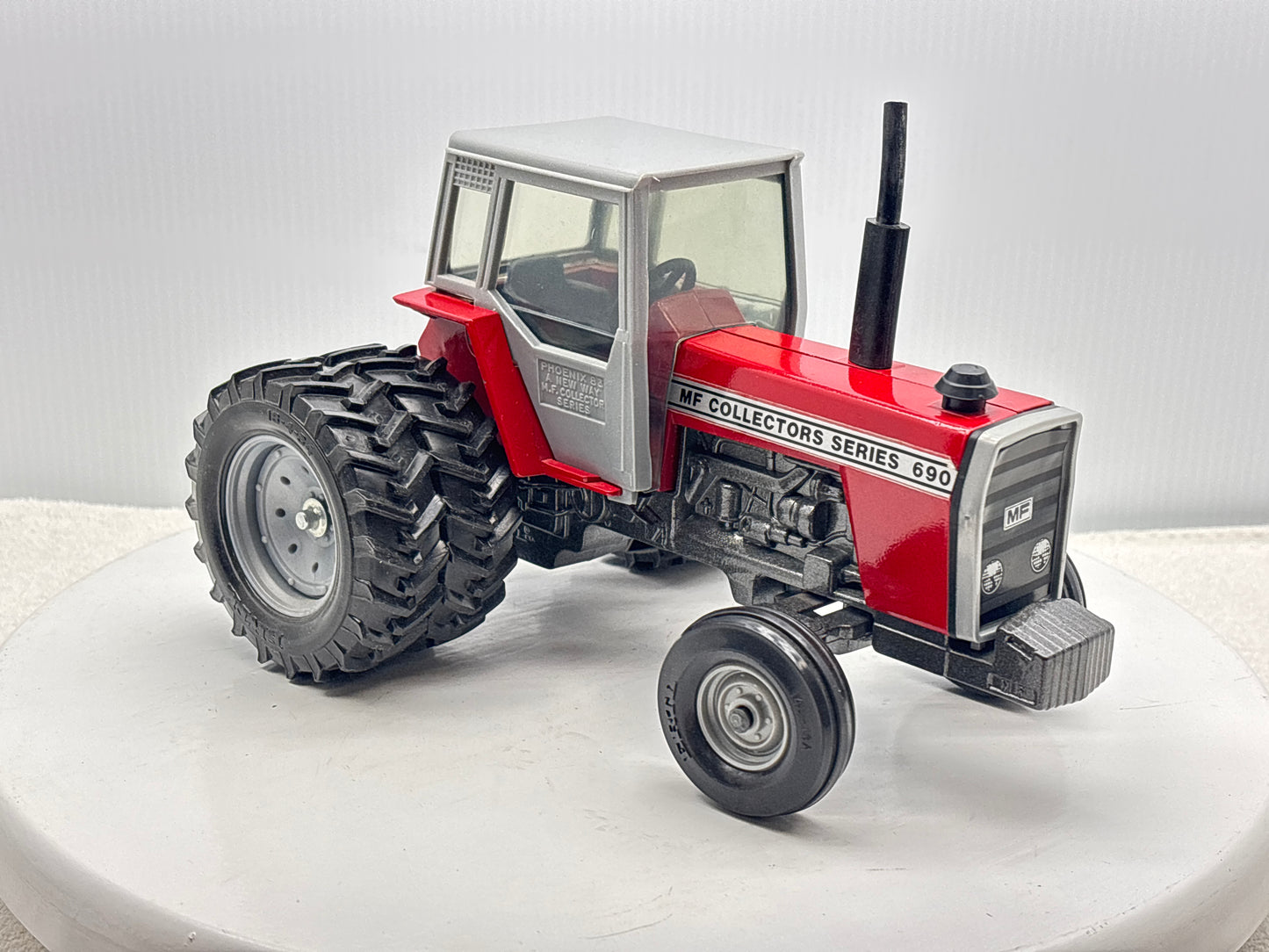 1/20 Massey Ferguson 690