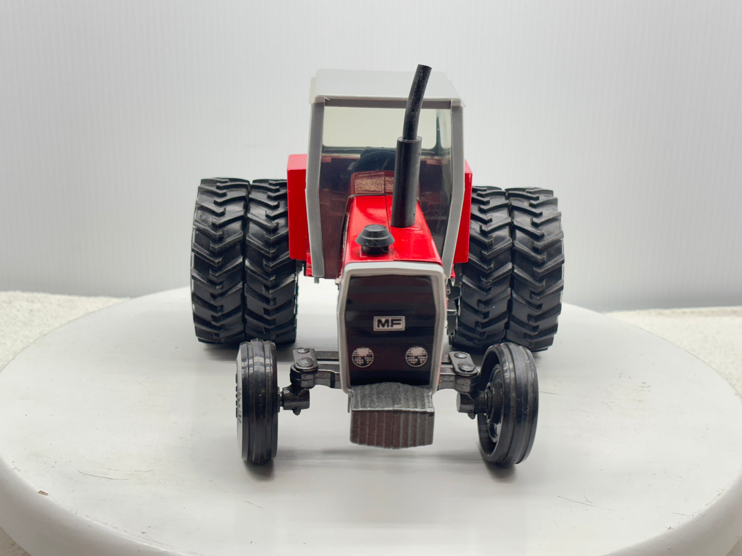 1/20 Massey Ferguson 690