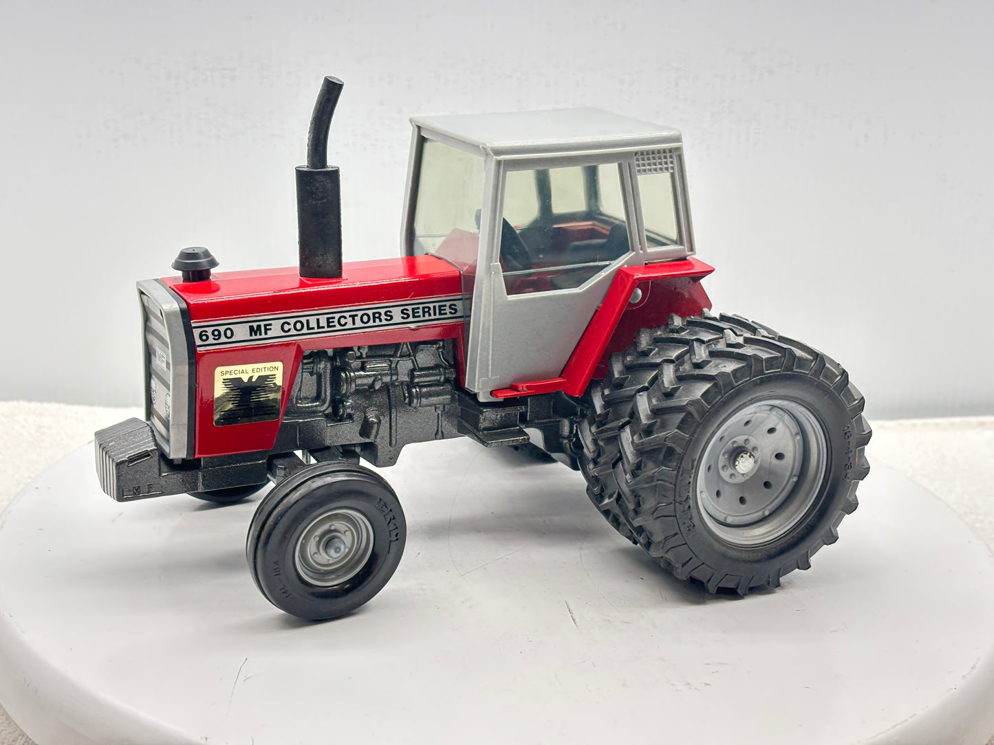 1/20 Massey Ferguson 690
