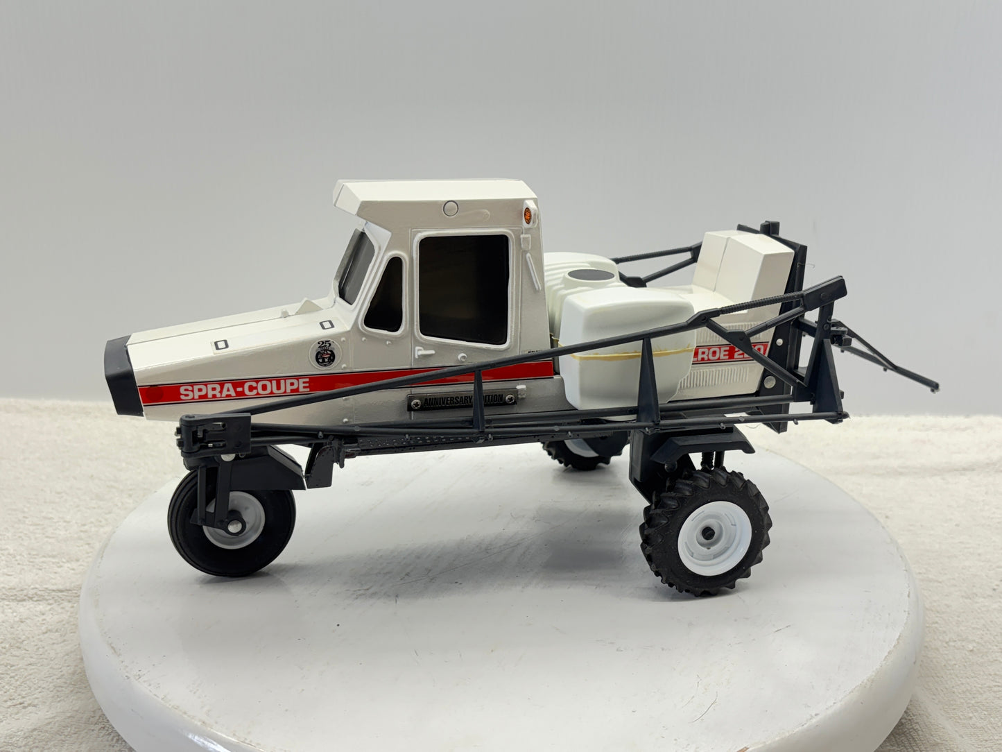 1/16 Melroe Spra-Coupe 220