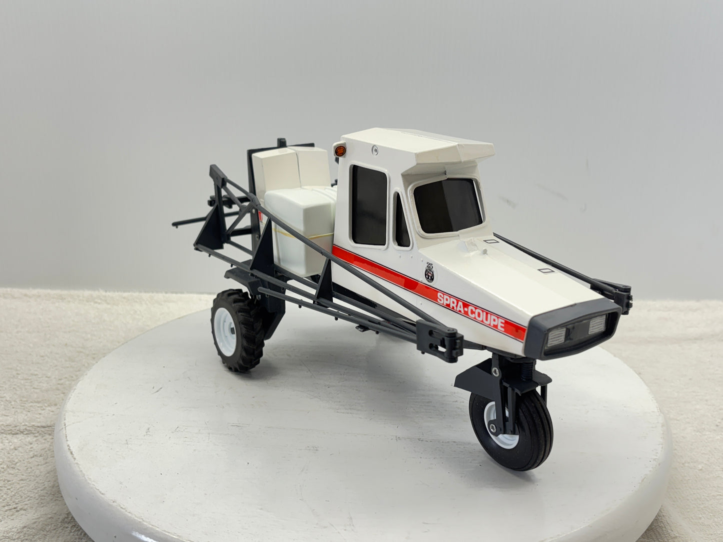 1/16 Melroe Spra-Coupe 220