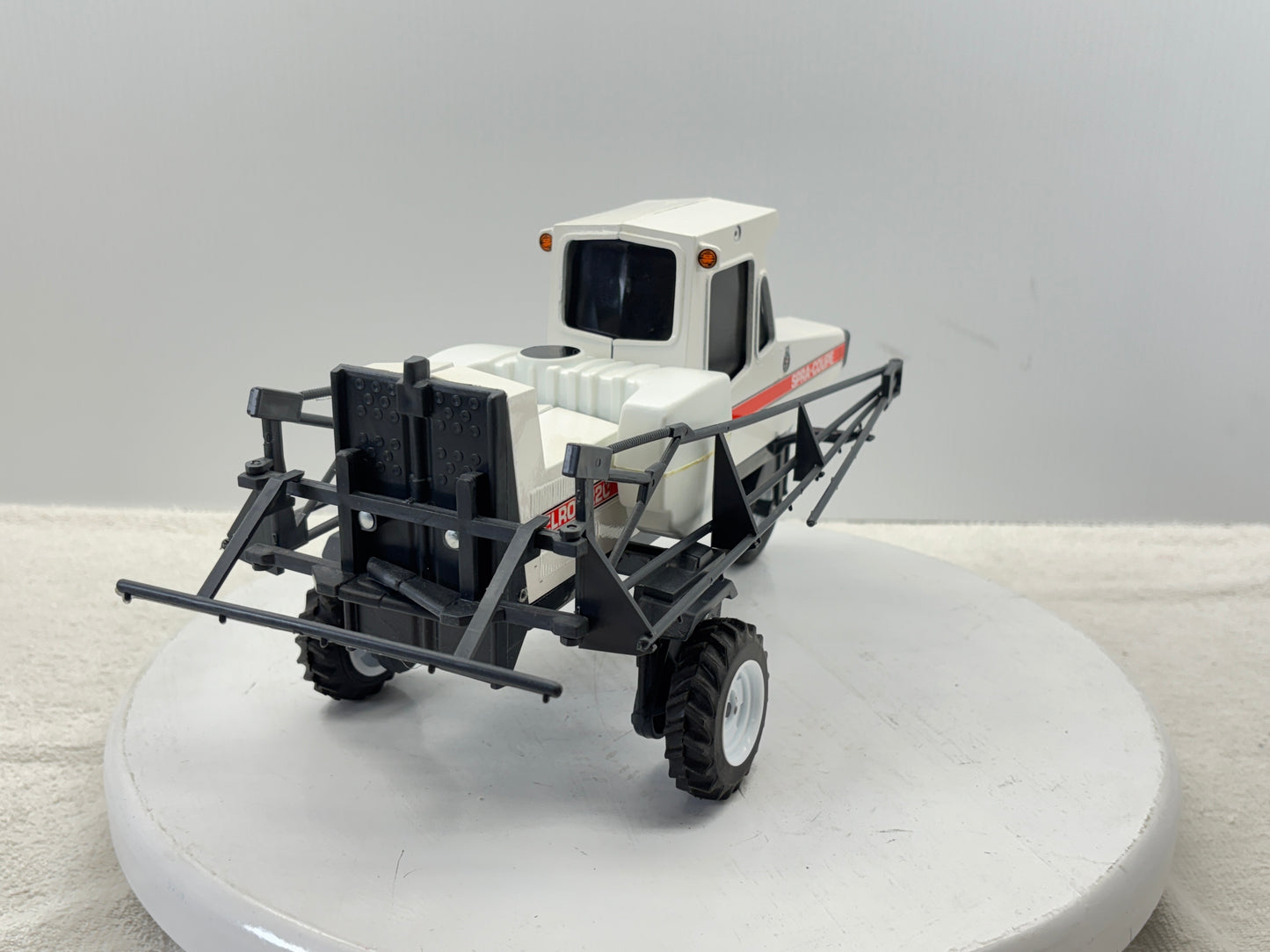 1/16 Melroe Spra-Coupe 220