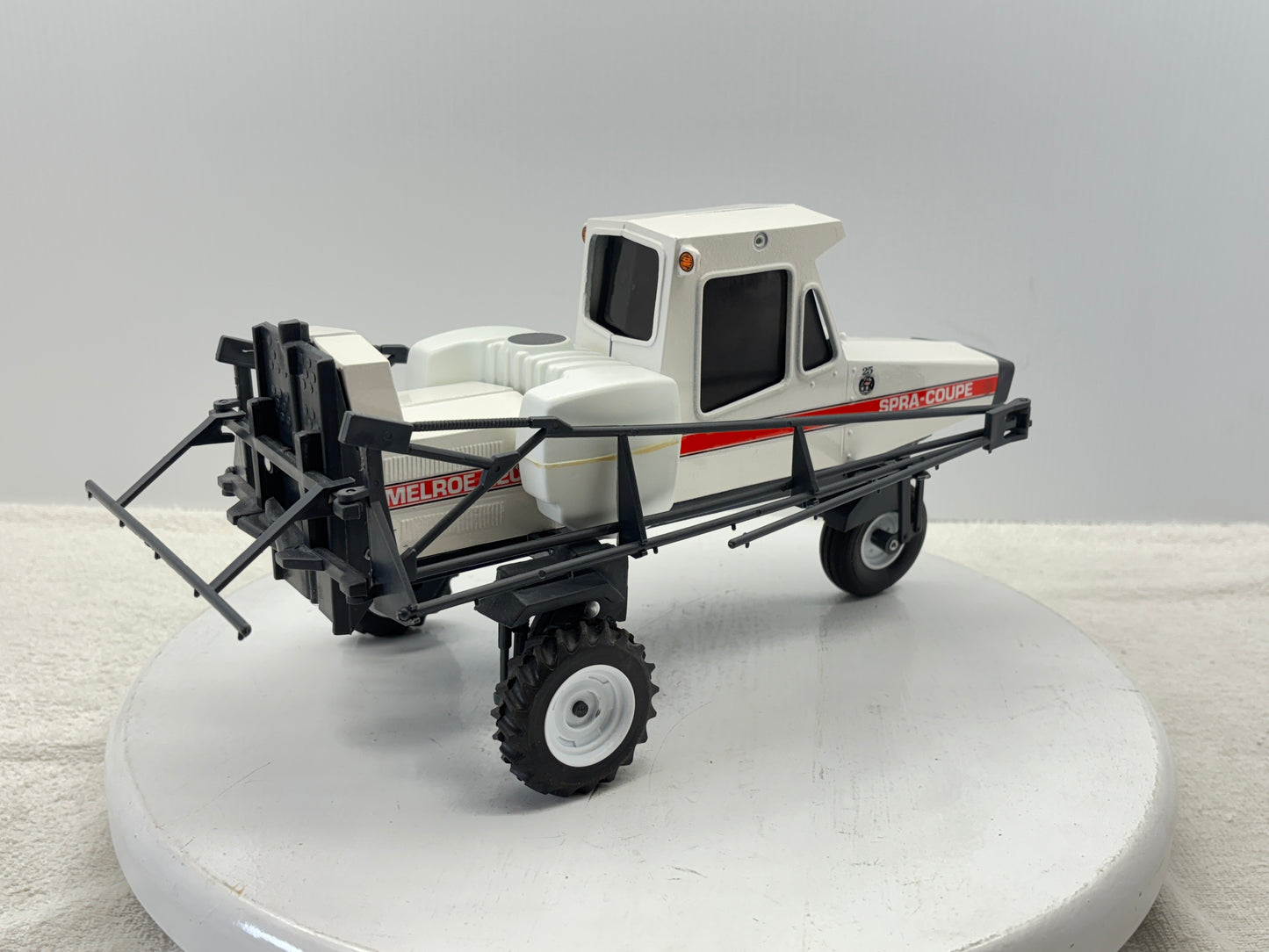 1/16 Melroe Spra-Coupe 220