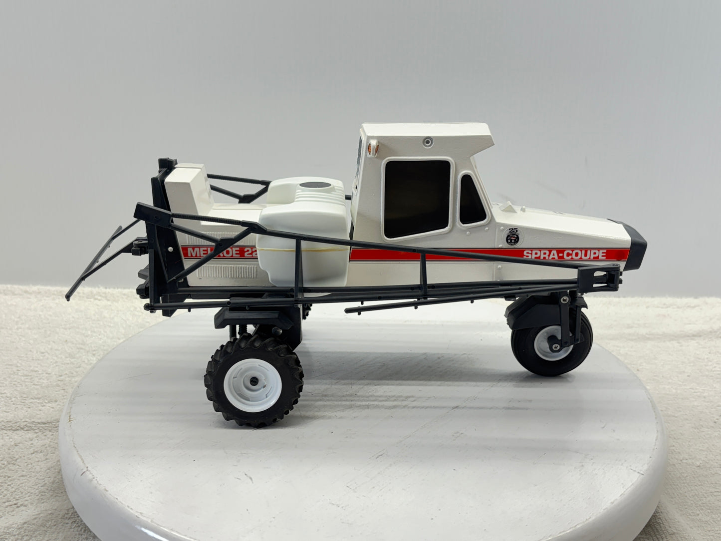 1/16 Melroe Spra-Coupe 220