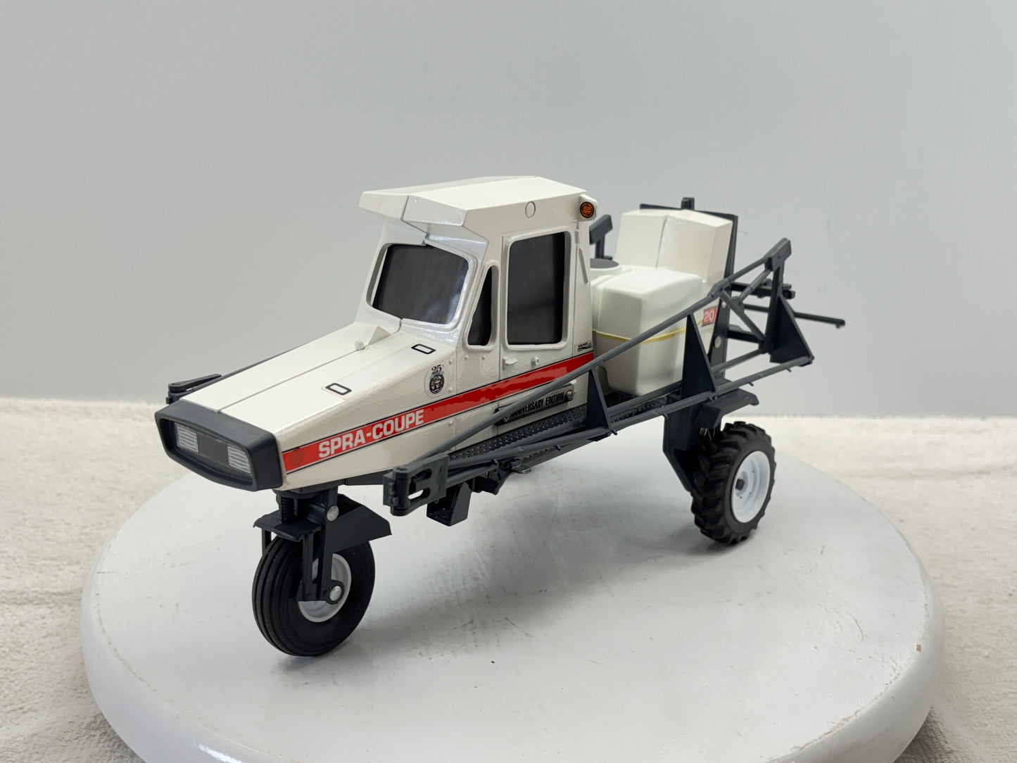 1/16 Melroe Spra-Coupe 220