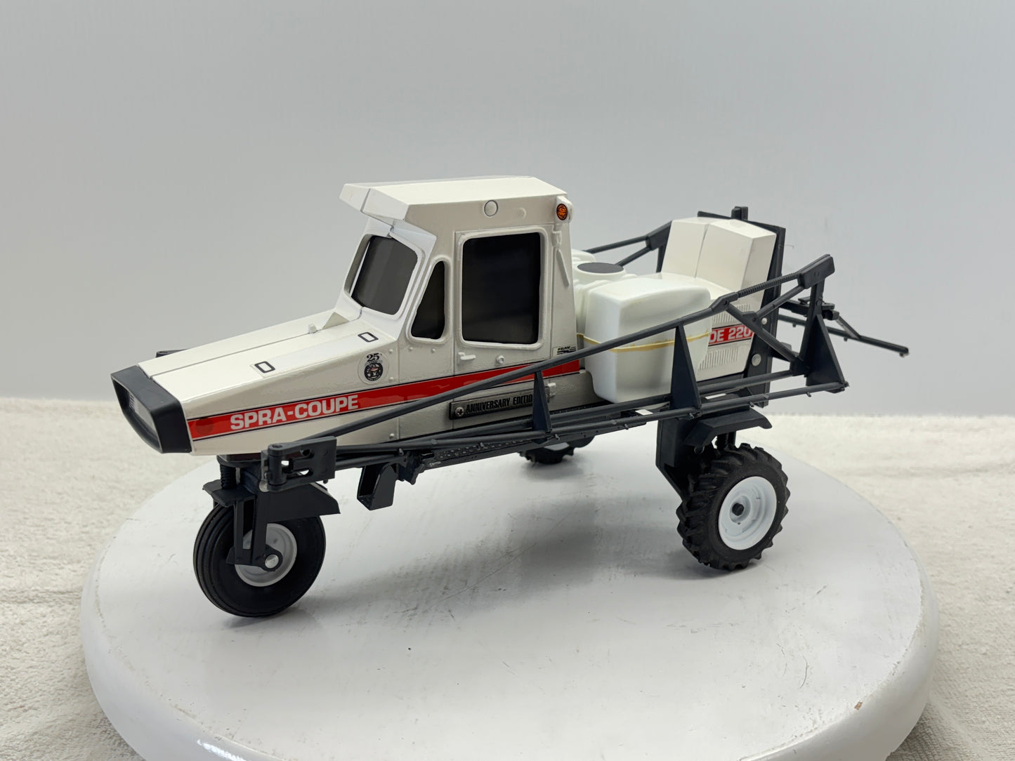 1/16 Melroe Spra-Coupe 220