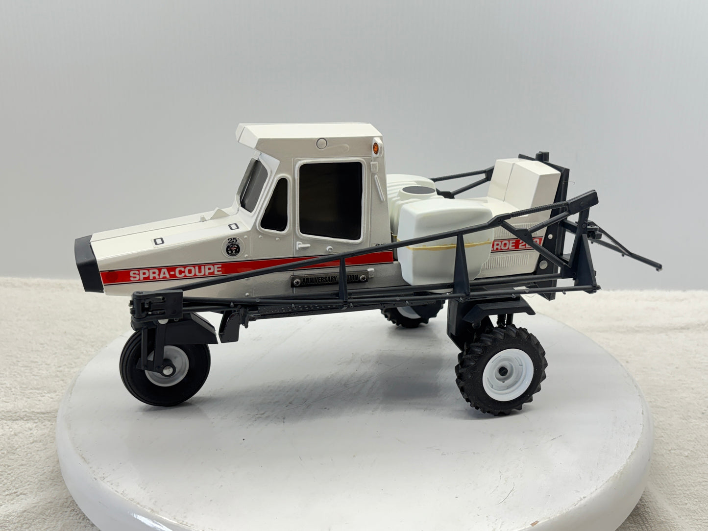 1/16 Melroe Spra-Coupe 220