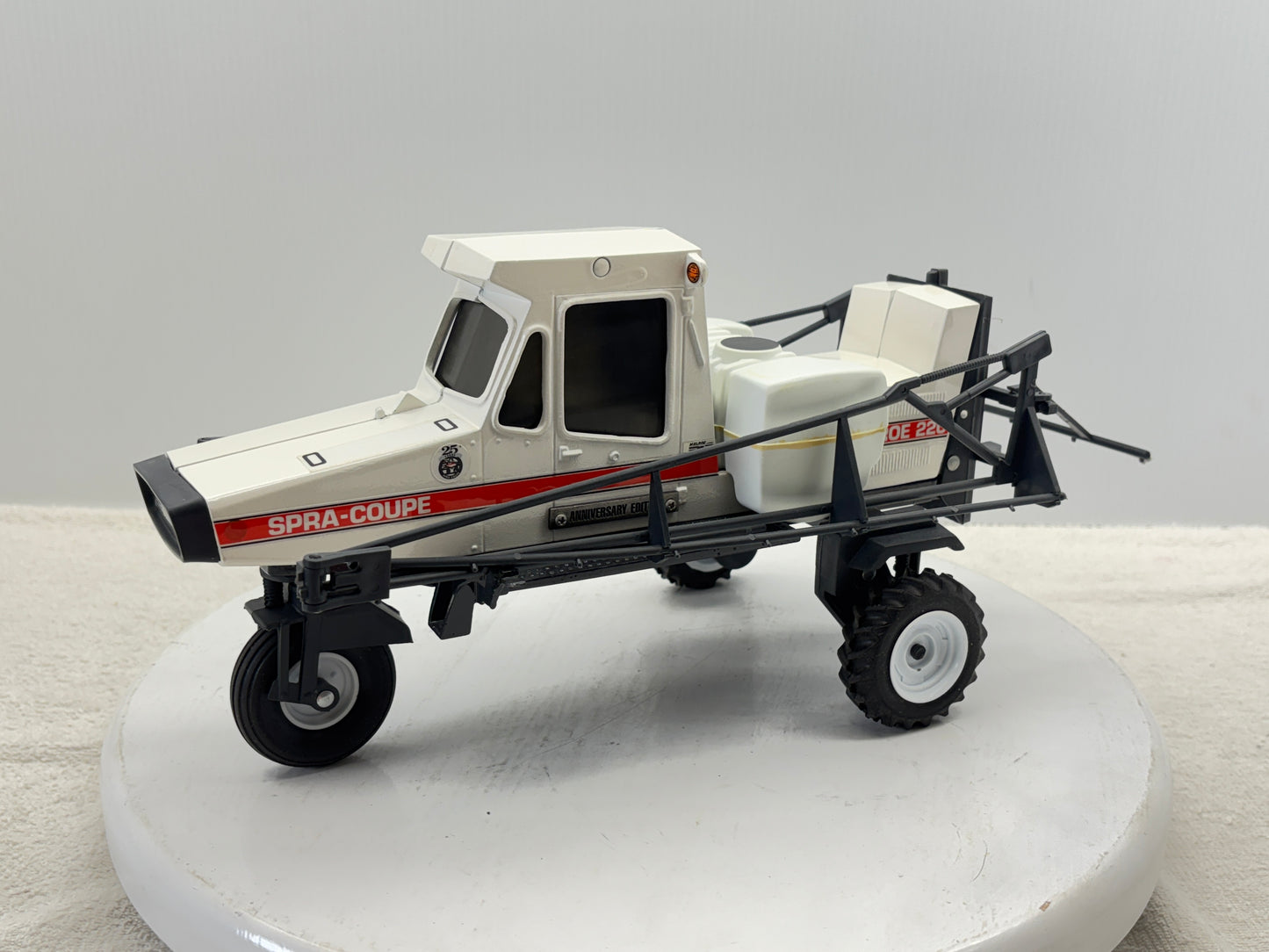 1/16 Melroe Spra-Coupe 220
