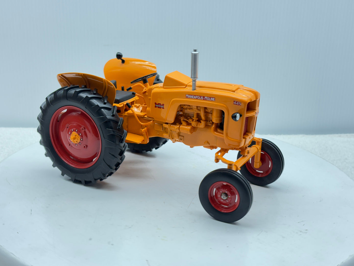 1/16 Minneapolis-Moline 445 Gas