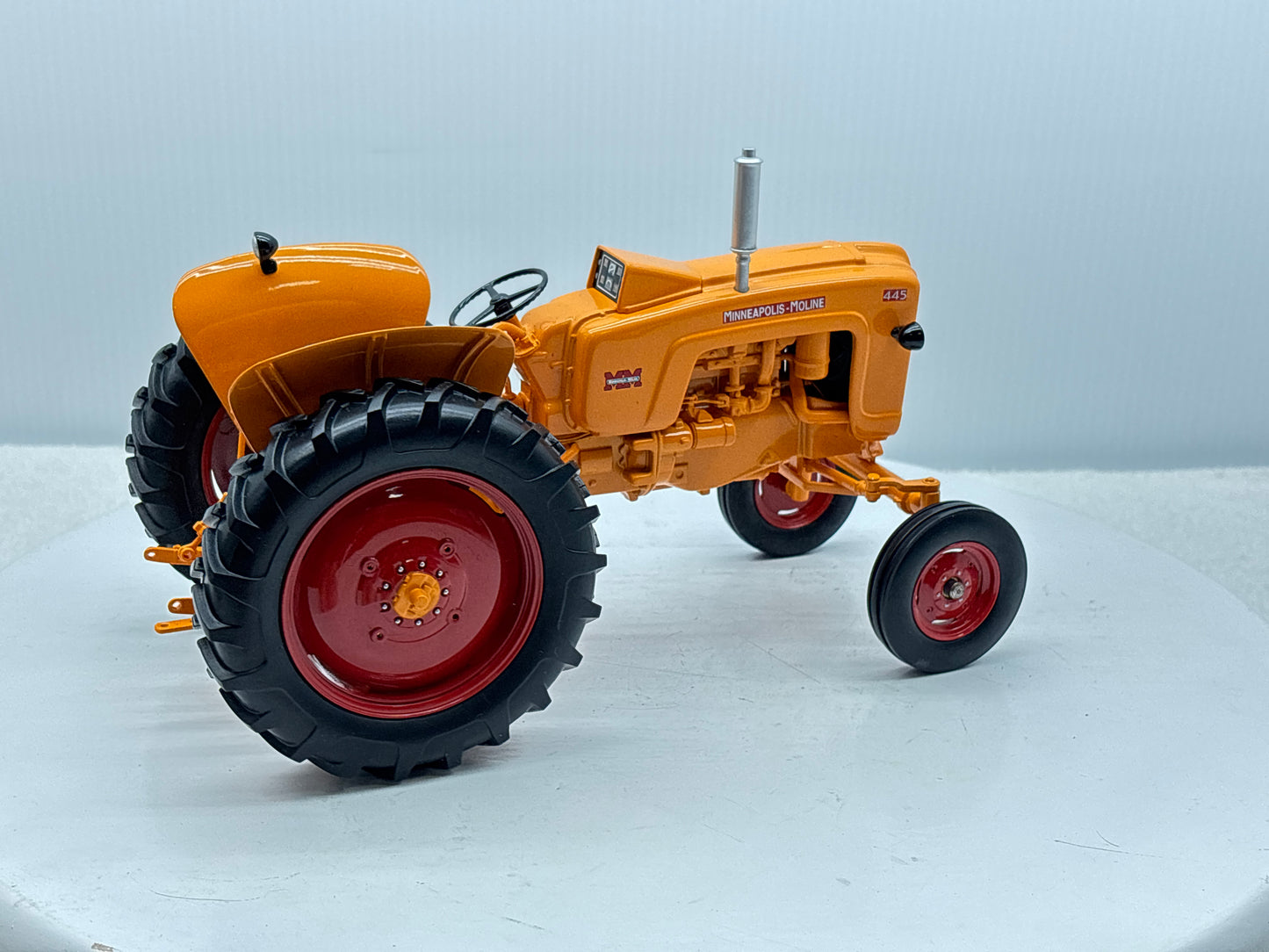 1/16 Minneapolis-Moline 445 Gas