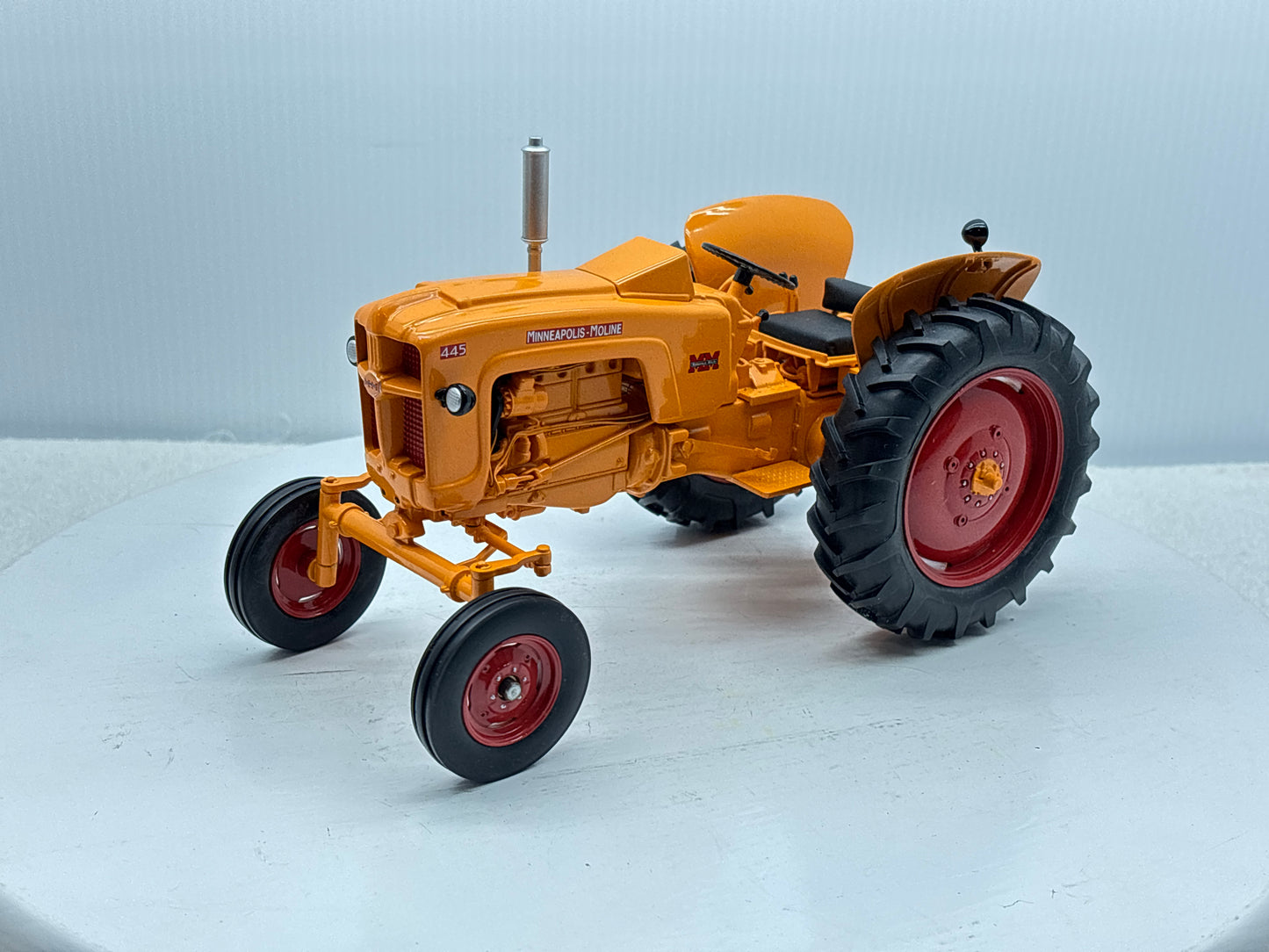 1/16 Minneapolis-Moline 445 Gas
