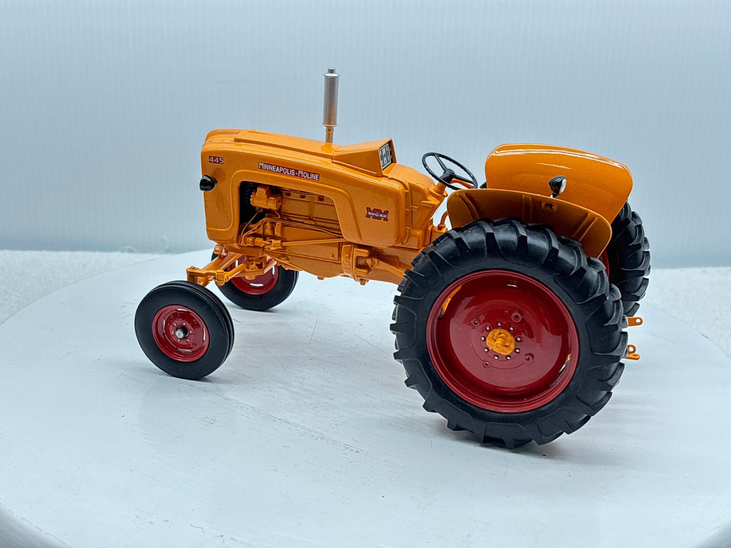 1/16 Minneapolis-Moline 445 Gas