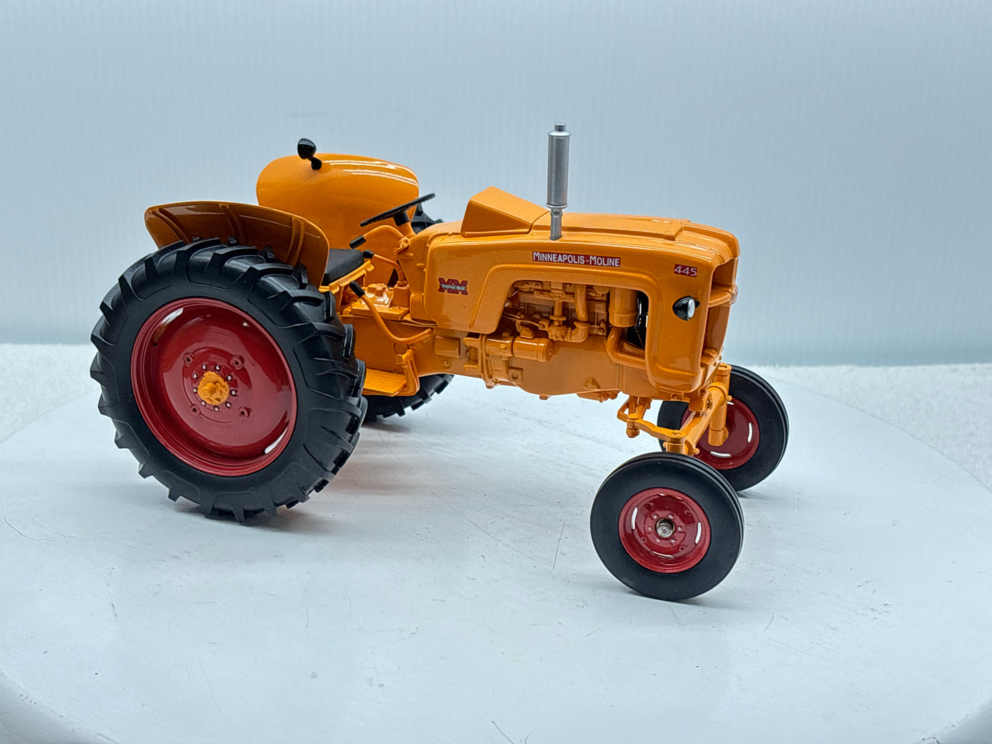 1/16 Minneapolis-Moline 445 Gas