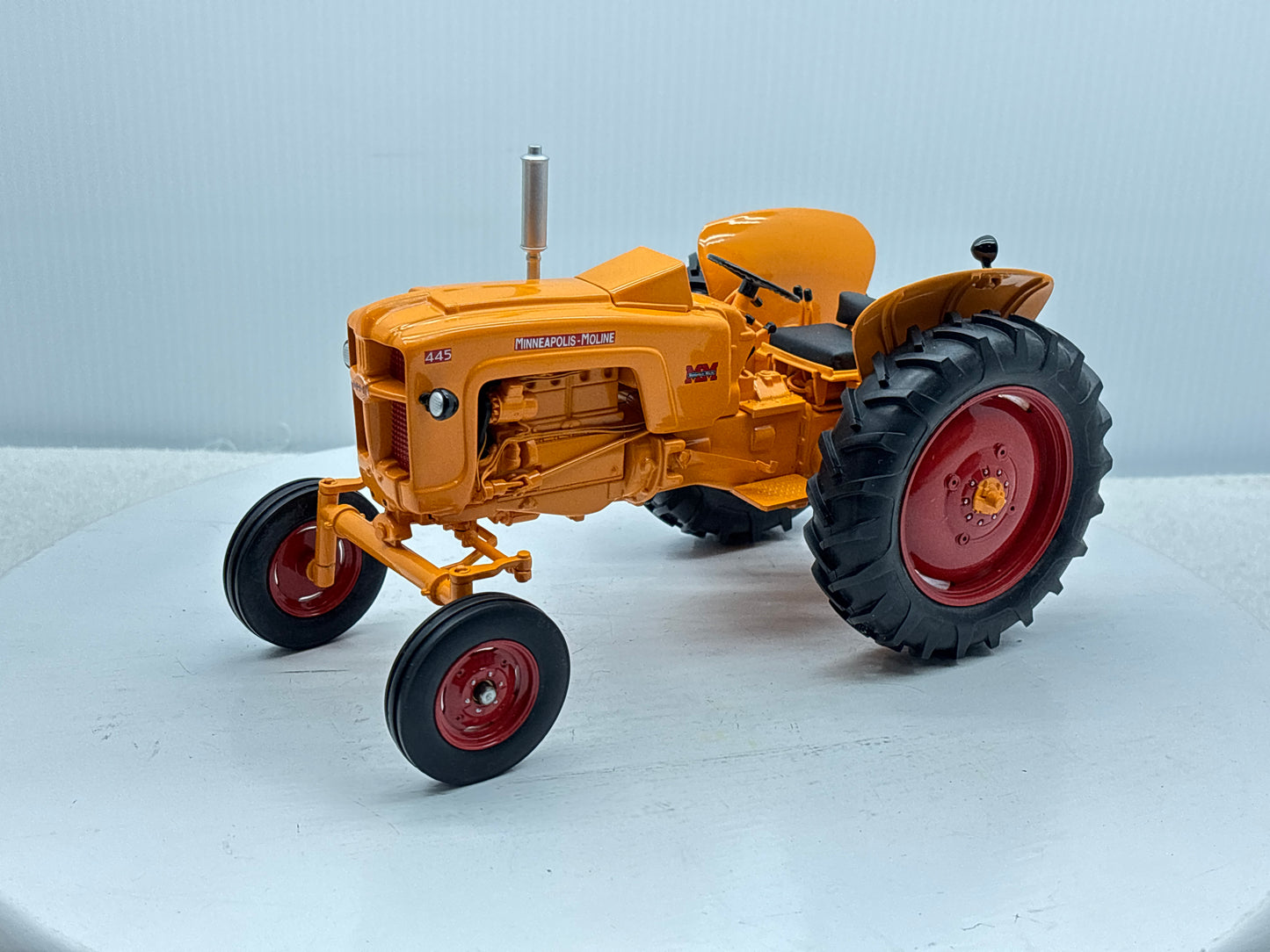 1/16 Minneapolis-Moline 445 Gas
