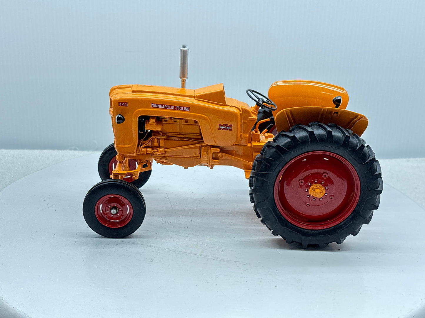 1/16 Minneapolis-Moline 445 Gas