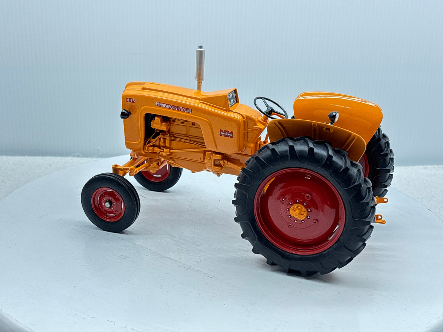 1/16 Minneapolis-Moline 445 Gas