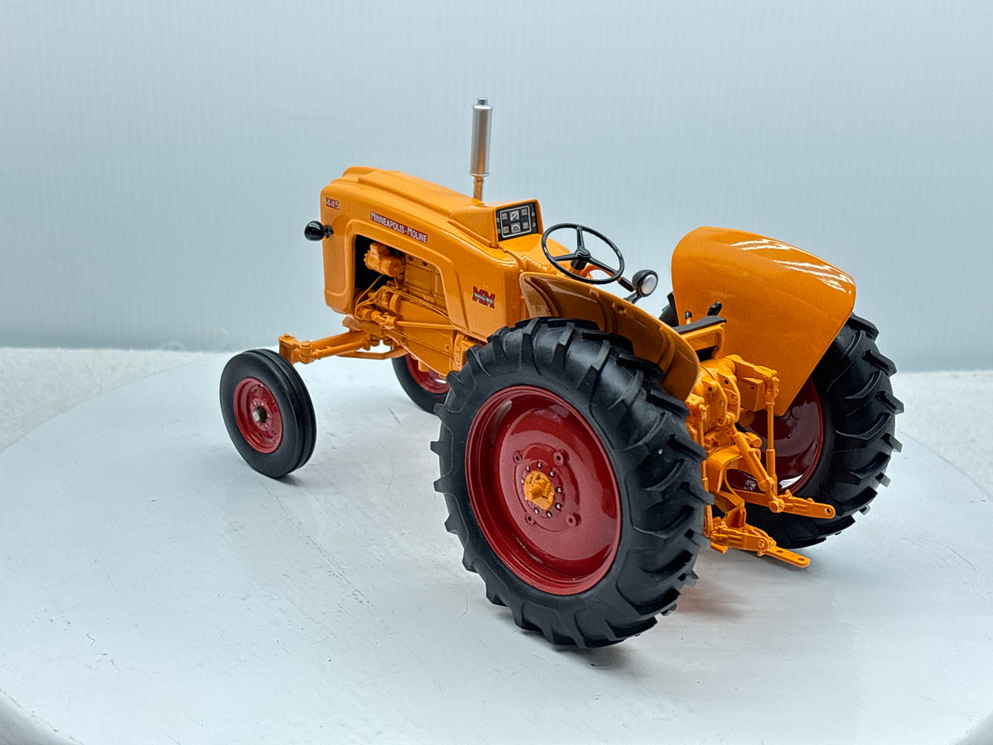 1/16 Minneapolis-Moline 445 Gas