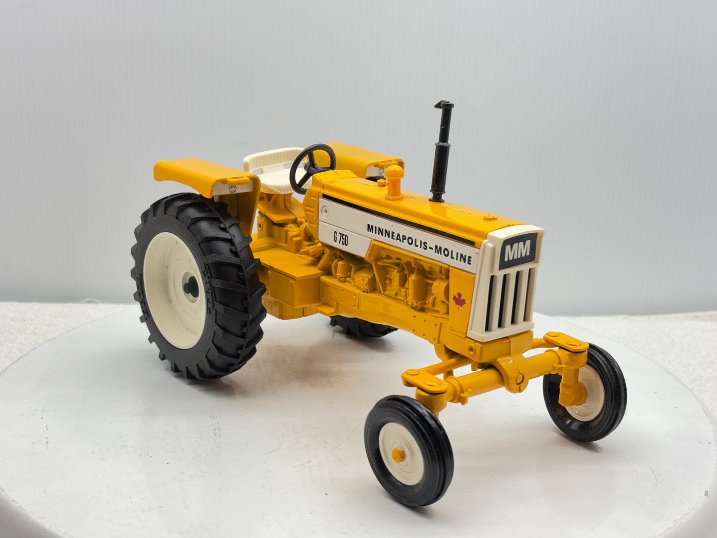 1/16 Minneapolis-Moline G-750 C.I.F.E.S.