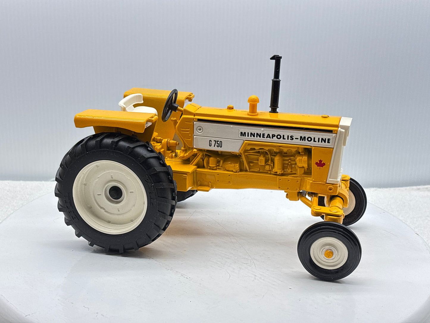 1/16 Minneapolis-Moline G-750 C.I.F.E.S.