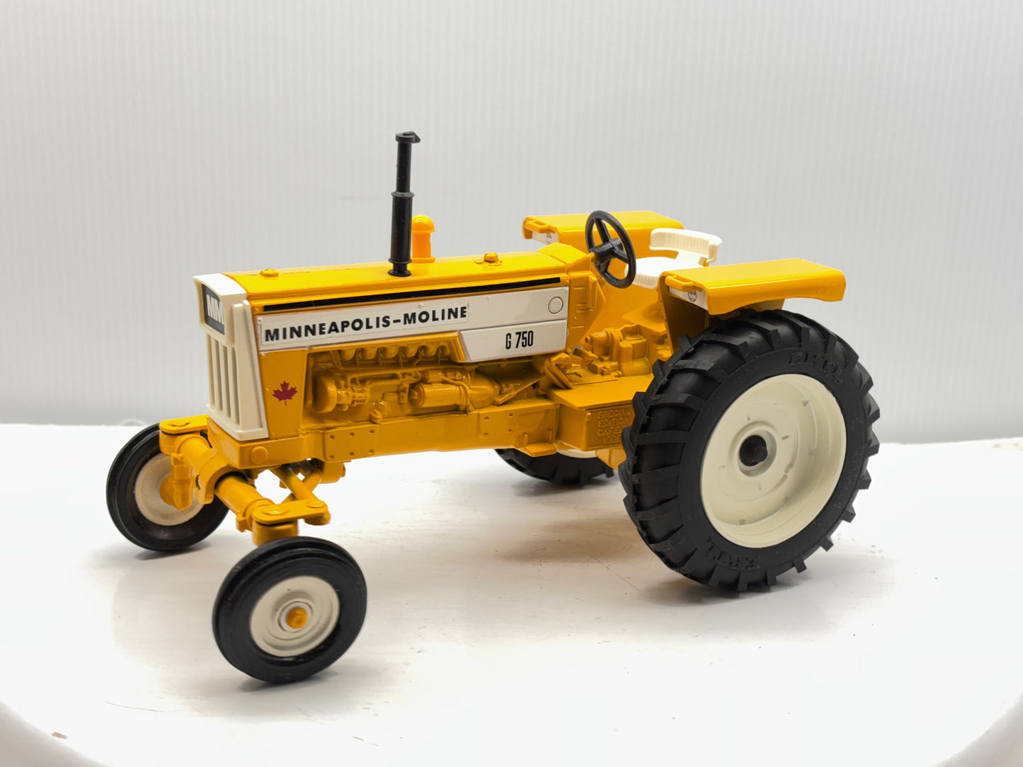 1/16 Minneapolis-Moline G-750 C.I.F.E.S.