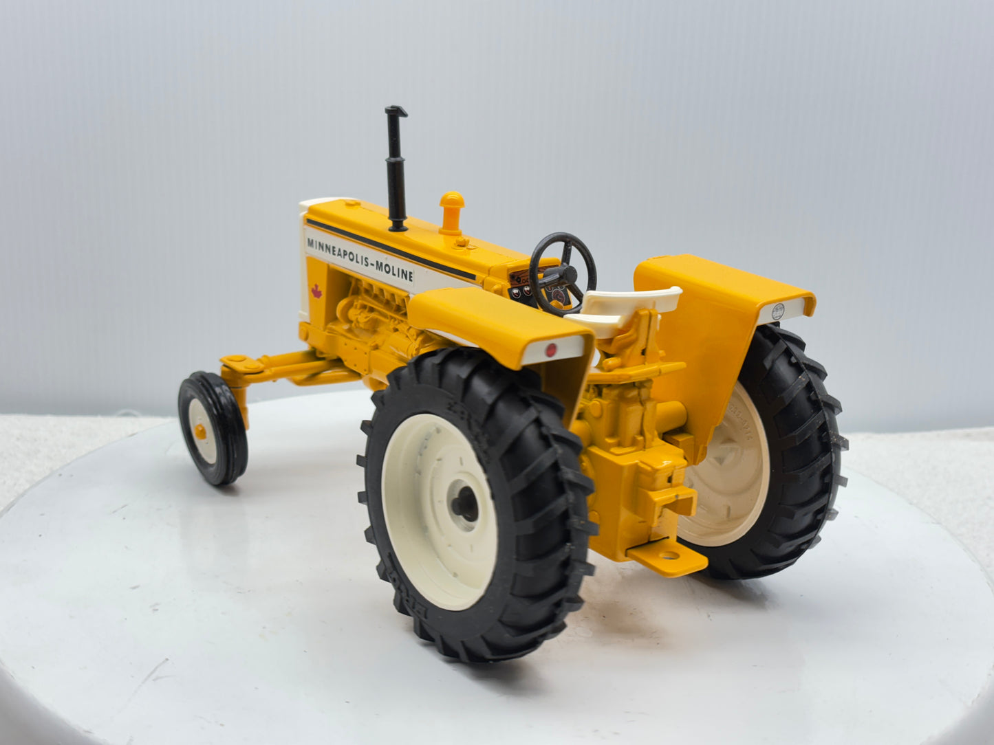 1/16 Minneapolis-Moline G-750 C.I.F.E.S.