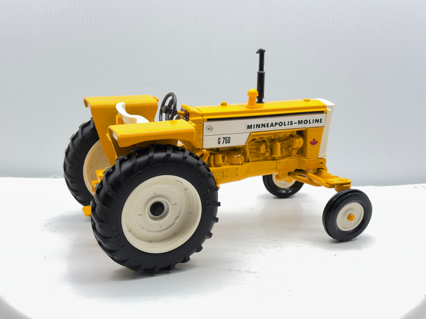 1/16 Minneapolis-Moline G-750 C.I.F.E.S.