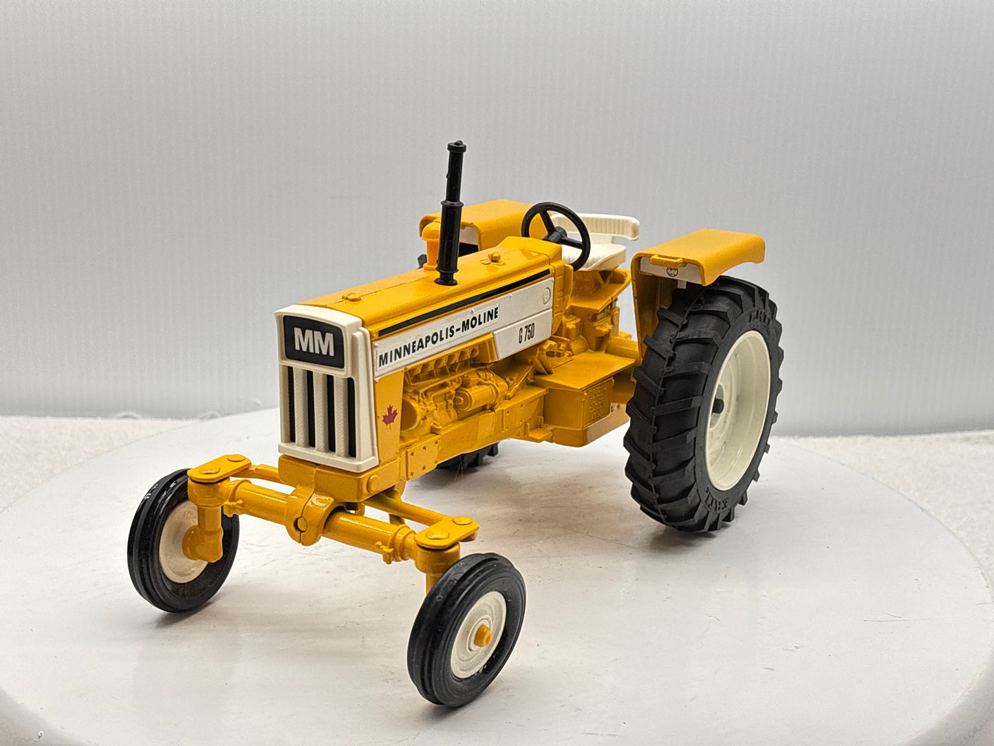 1/16 Minneapolis-Moline G-750 C.I.F.E.S.