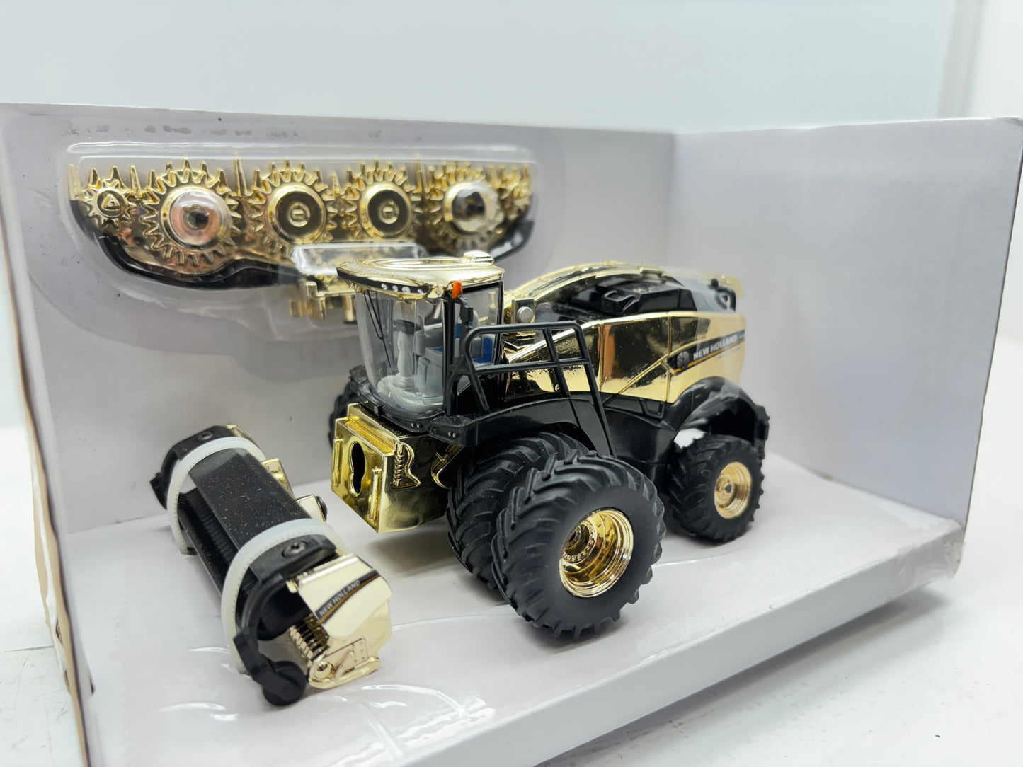 1/64 New Holland FR920 Gold
