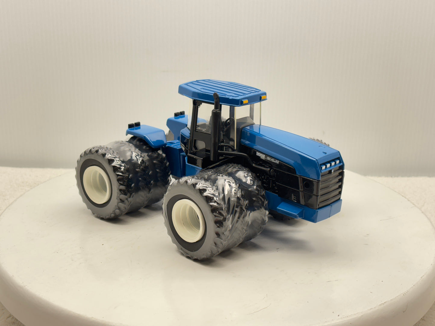 1/32 New Holland 9882 Collectors Edition