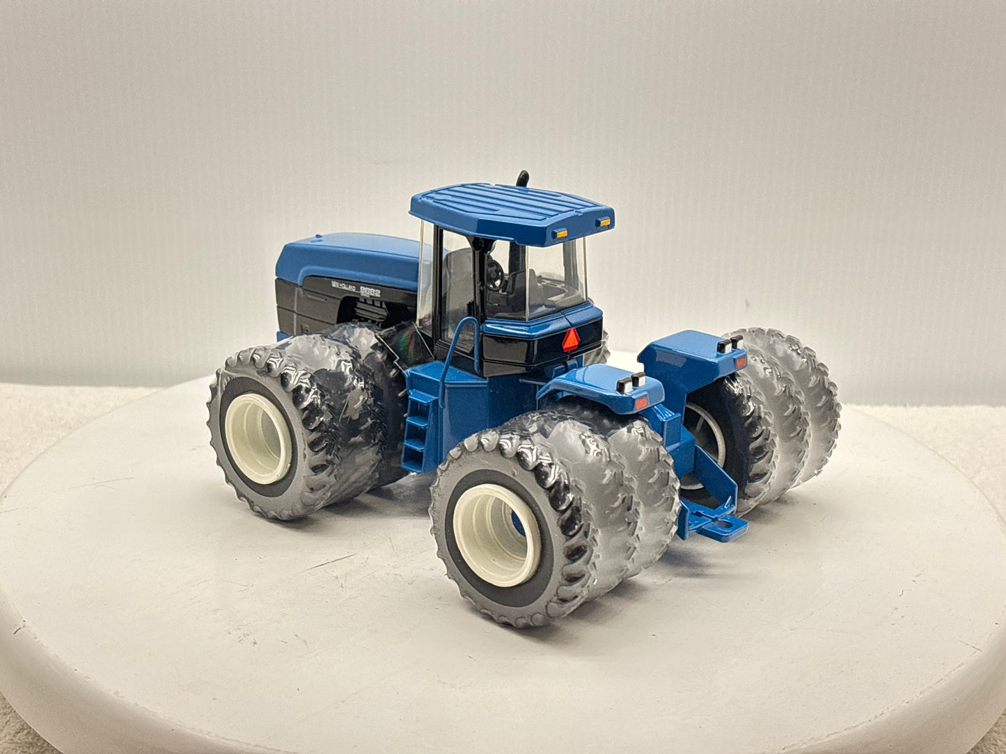 1/32 New Holland 9882 Collectors Edition