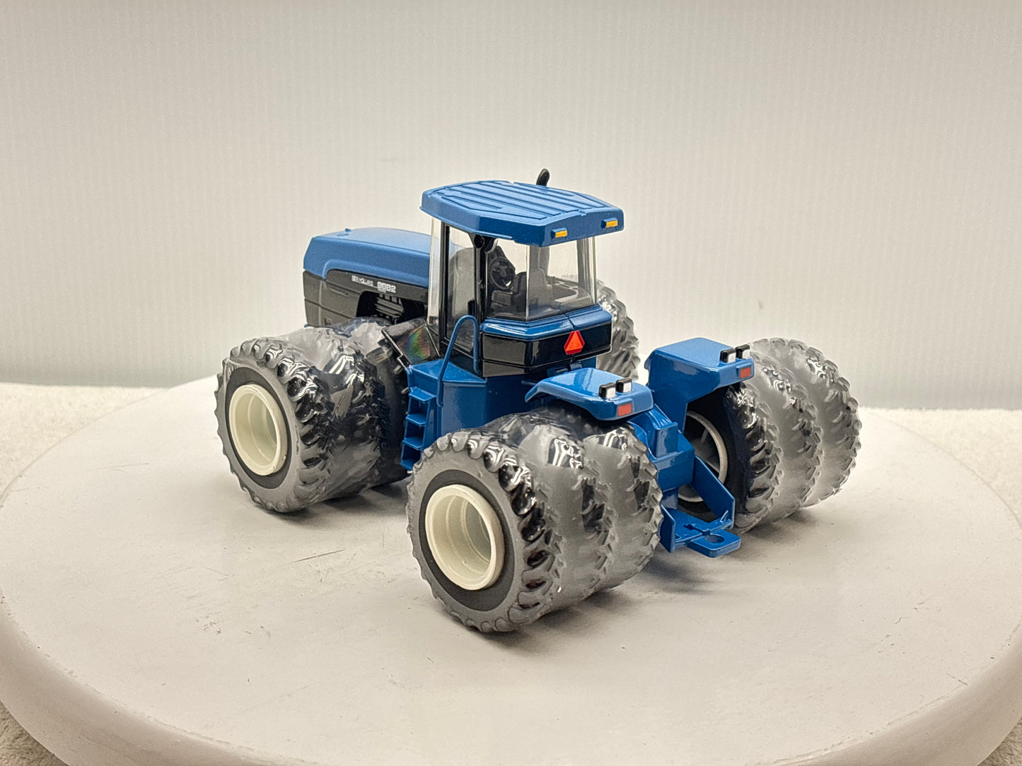1/32 New Holland 9882 Collectors Edition