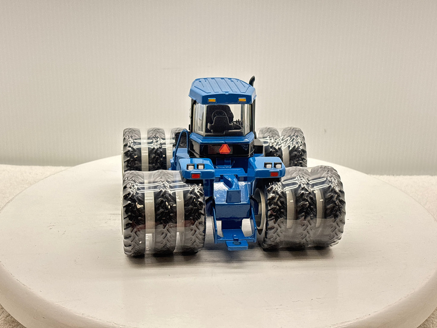 1/32 New Holland 9882 Collectors Edition