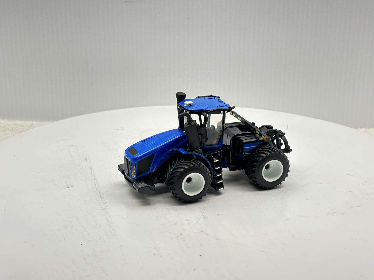 1/64 New Holland T9.700 PLM Prestige