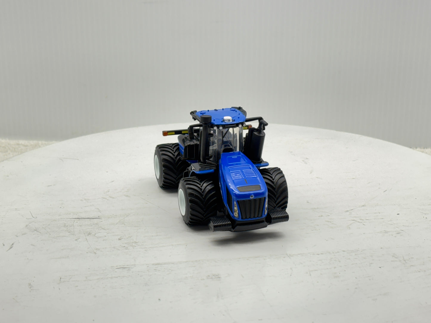 1/64 New Holland T9.700 PLM Prestige