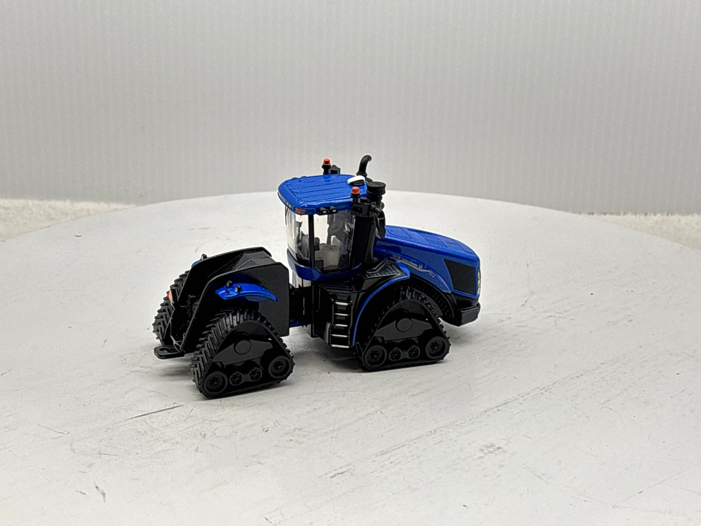 1/64 New Holland T9.700 SmartTrax