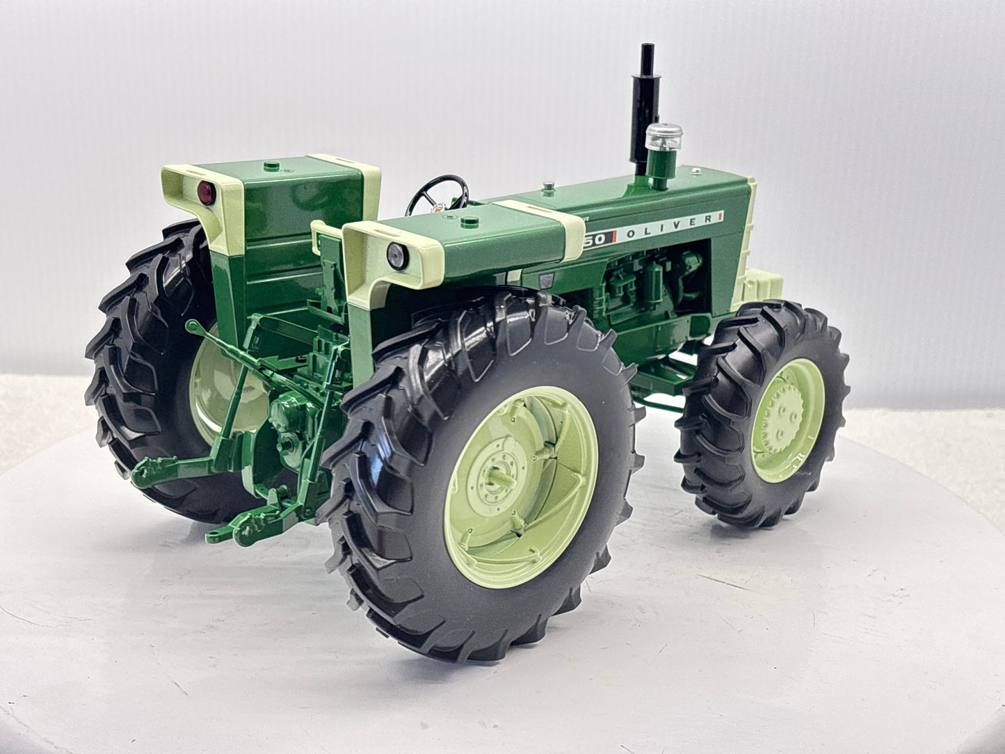 1/16 Oliver 1650 FWA