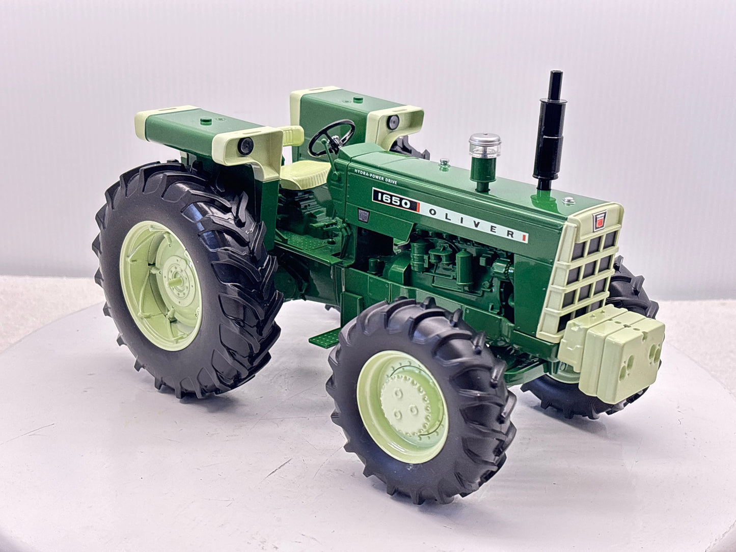 1/16 Oliver 1650 FWA