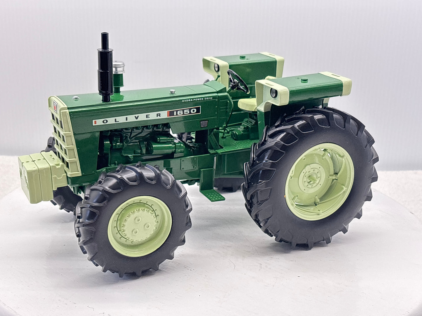 1/16 Oliver 1650 FWA