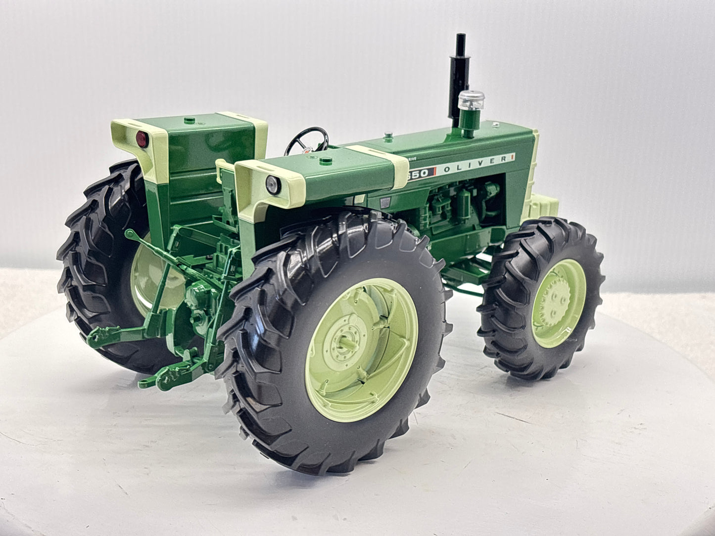 1/16 Oliver 1650 FWA