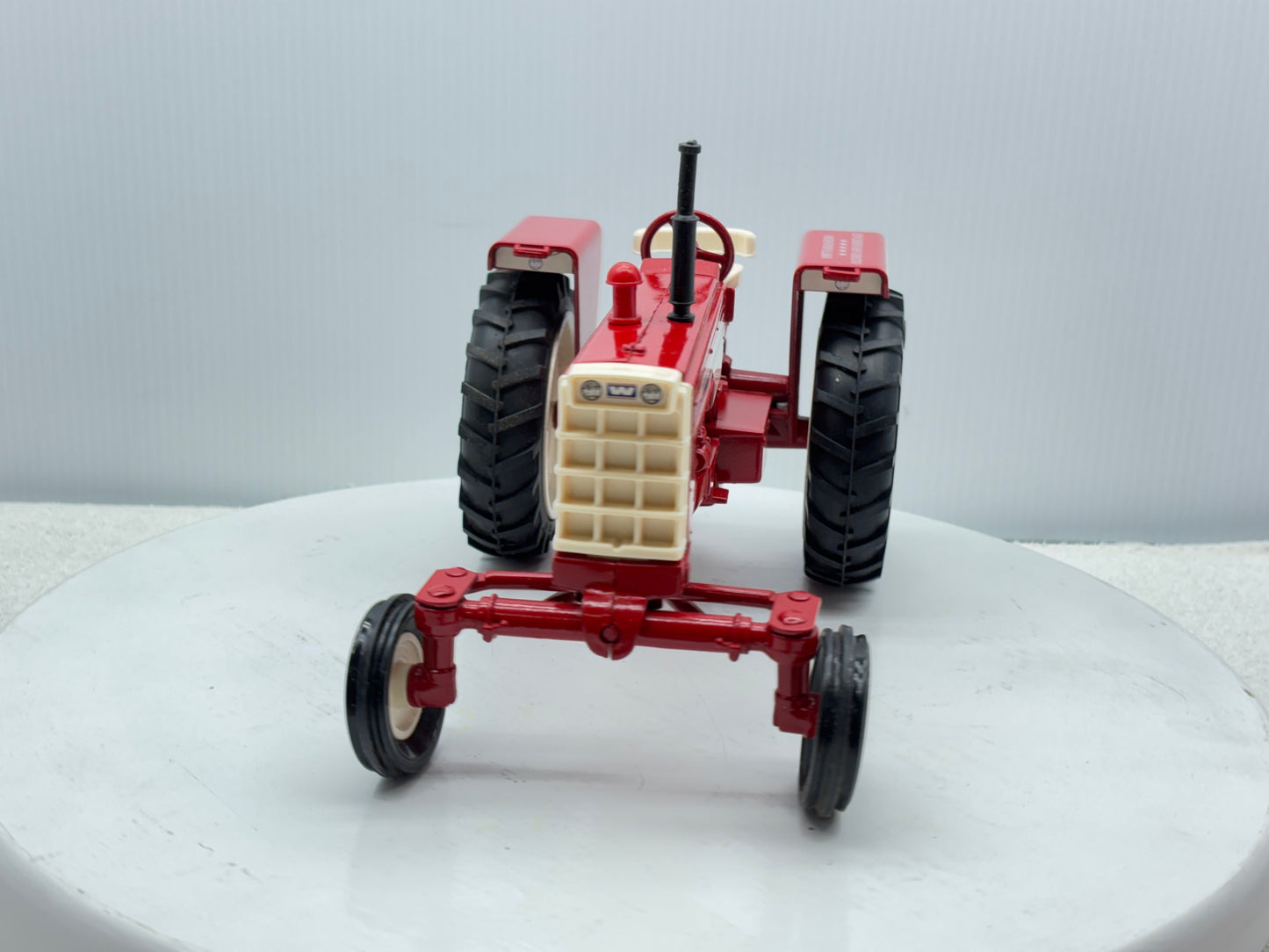 1/16 Oliver 1655 Farm Show Edition