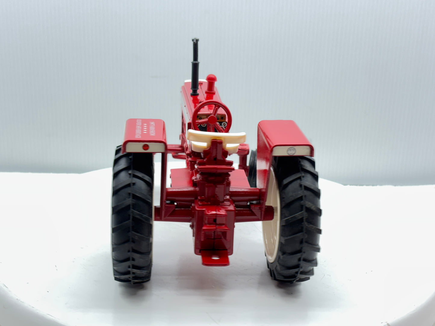 1/16 Oliver 1655 Farm Show Edition